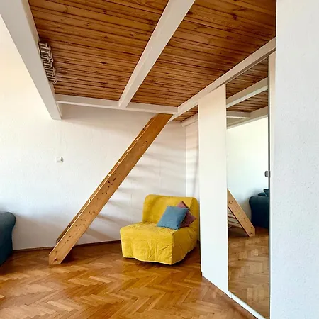 Cozy Bracka Βαρσοβία